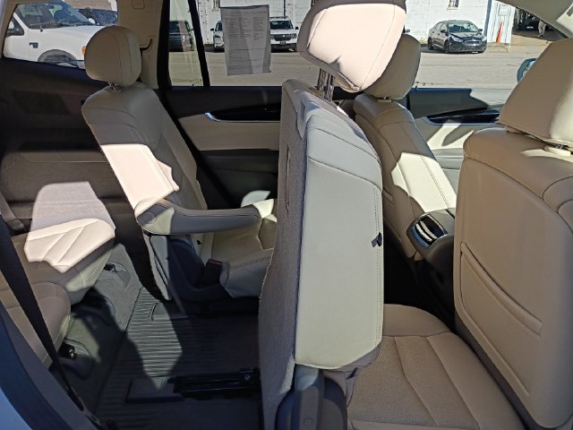 Used 2020 Cadillac XT6 Premium Luxury AWD/4WD image 44