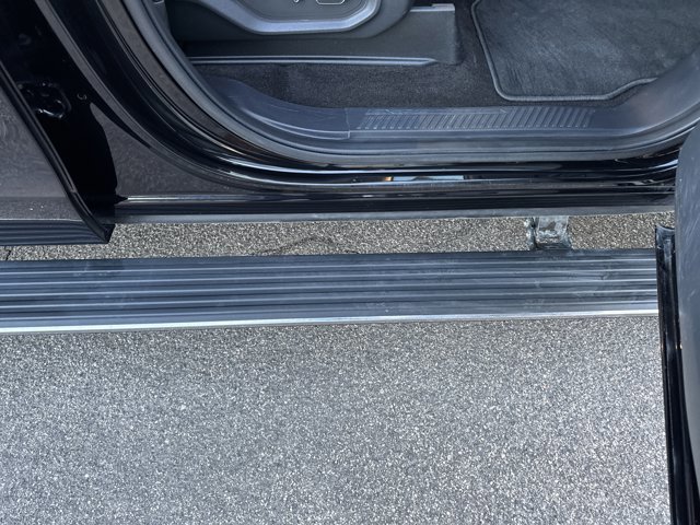 Certified 2022 Ford Expedition Limited image 11