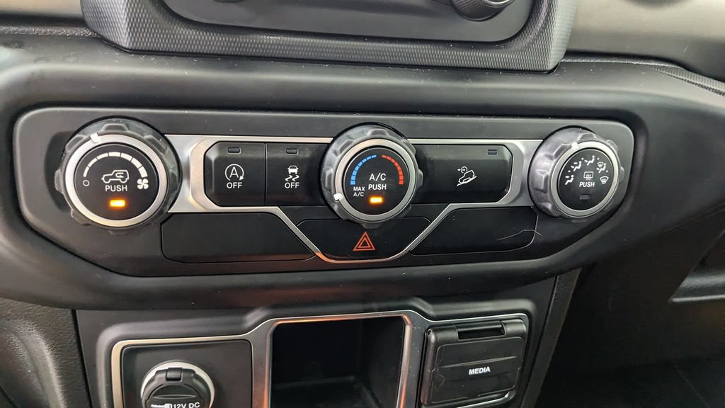 Used 2021 Jeep Wrangler Unlimited Sport AWD/4WD image 24