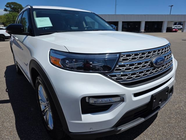 Certified 2022 Ford Explorer Limited w/ Limited Technology Package AWD/4WD image 7