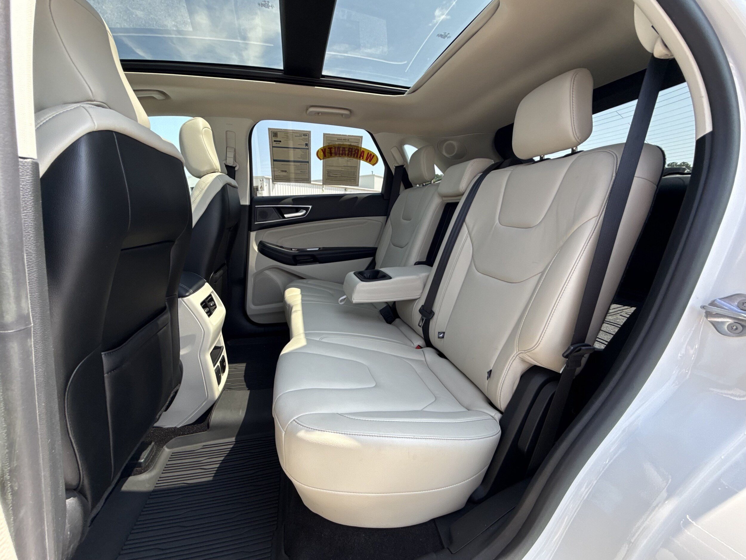 Certified 2020 Ford Edge Titanium FWD image 24