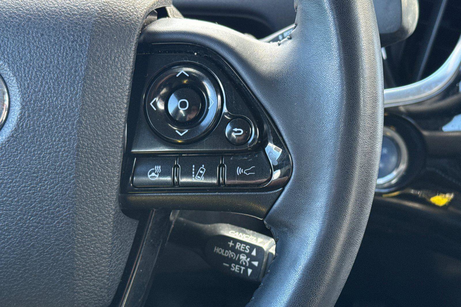 Used 2022 Toyota Prius Prime Limited image 28