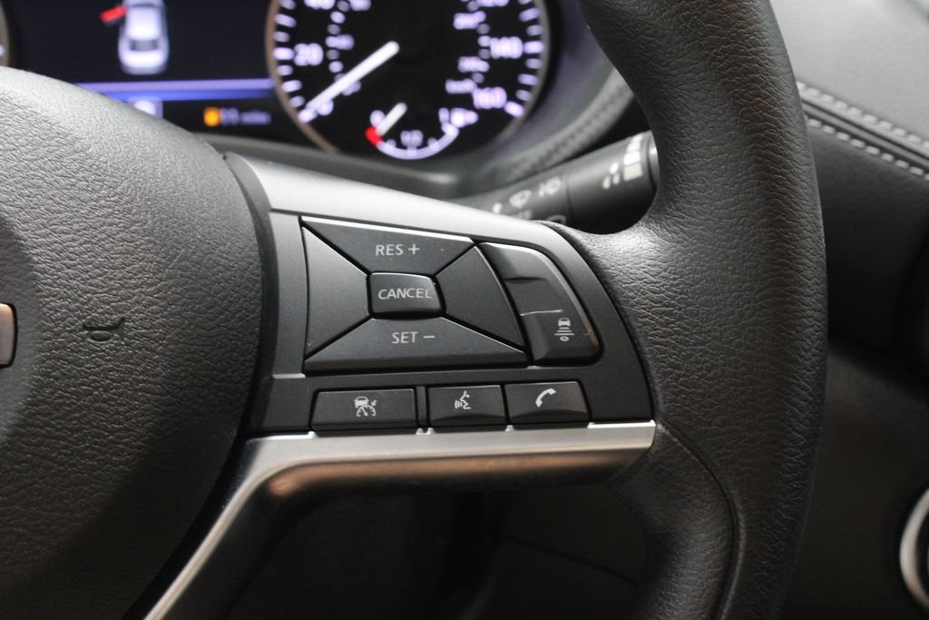 Used 2025 Nissan Sentra SV w/ Trunk Package FWD image 27