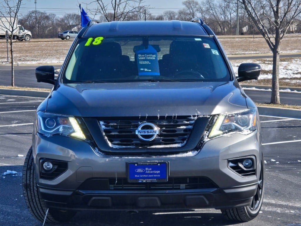 Used 2018 Nissan Pathfinder SL w/ Midnight Edition Package image 3