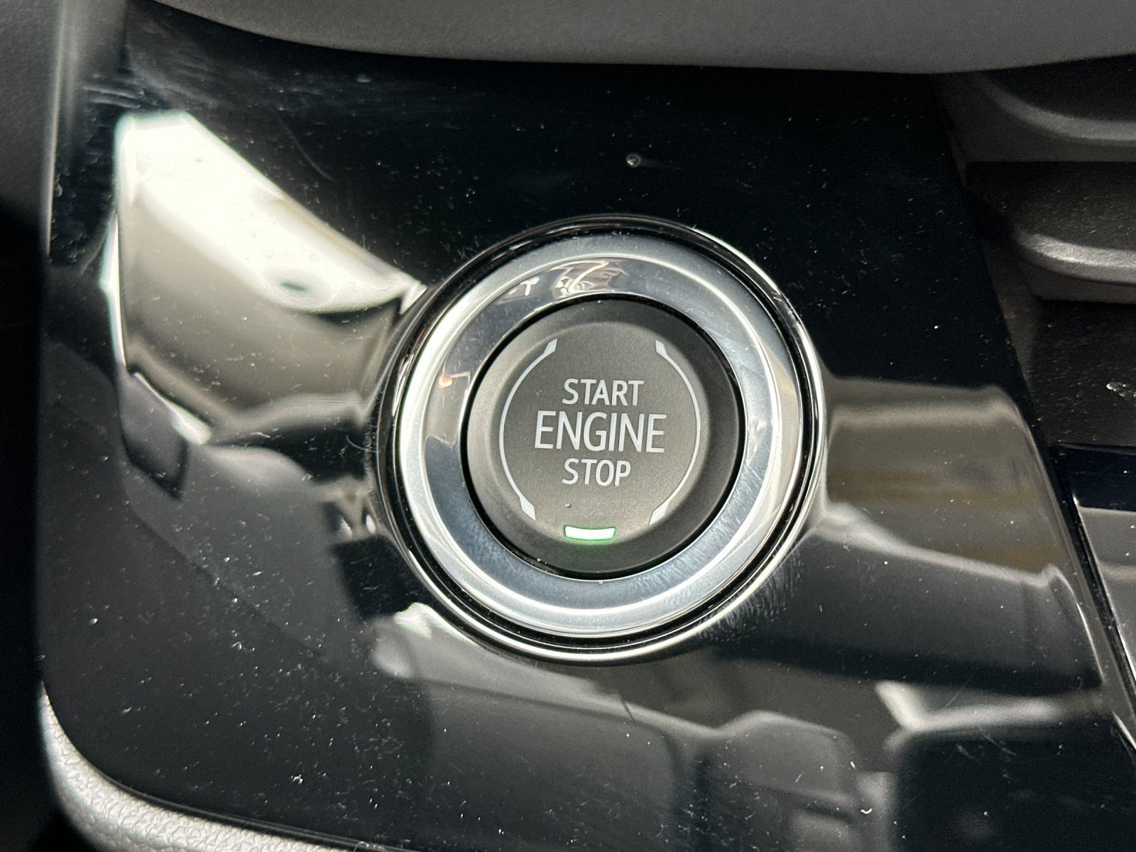 Used 2025 Buick Envision Sport Touring image 23