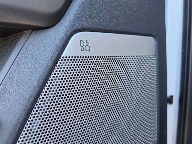 Certified 2026 Ford F250 Lariat w/ Black Appearance Package image 31