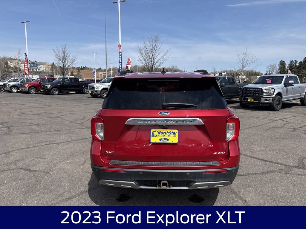 Certified 2023 Ford Explorer XLT w/ Equipment Group 202A AWD/4WD image 8