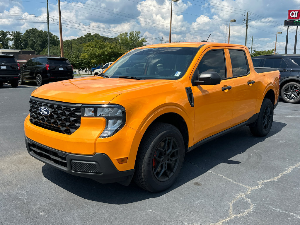 Certified 2026 Ford Maverick XL FWD image 3