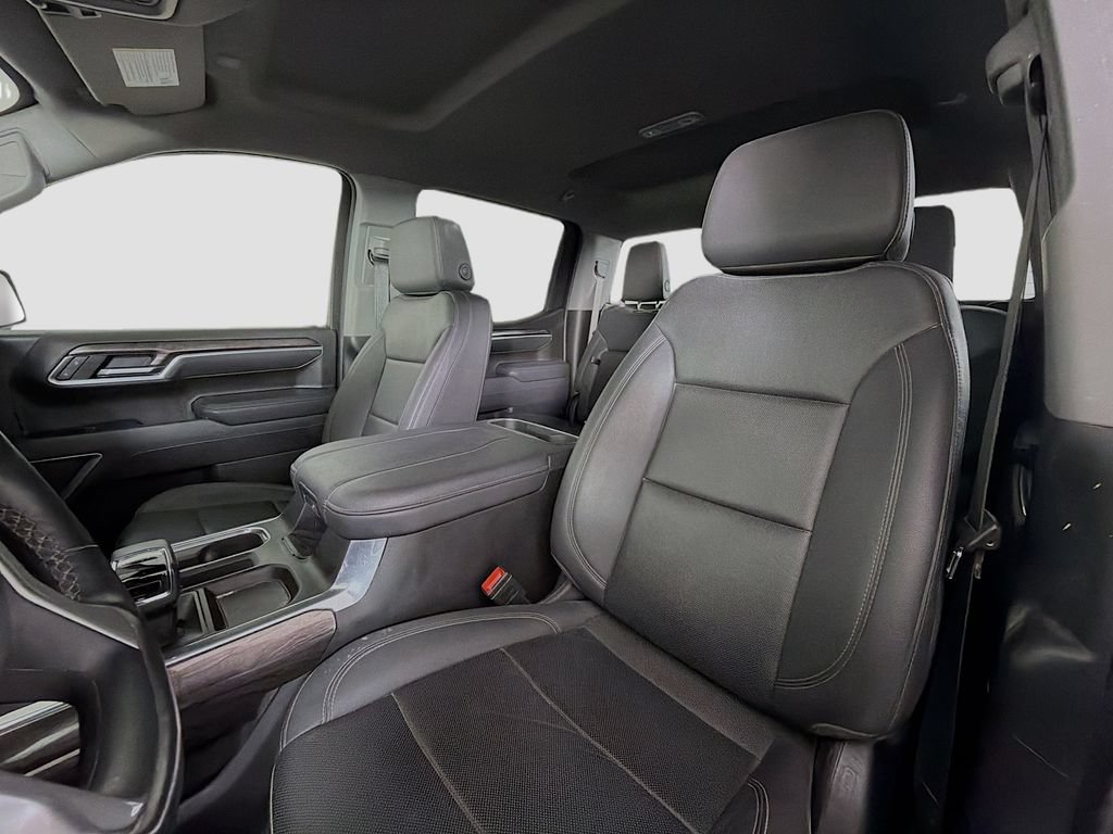 Used 2025 Chevrolet Silverado 1500 LTZ AWD/4WD image 14