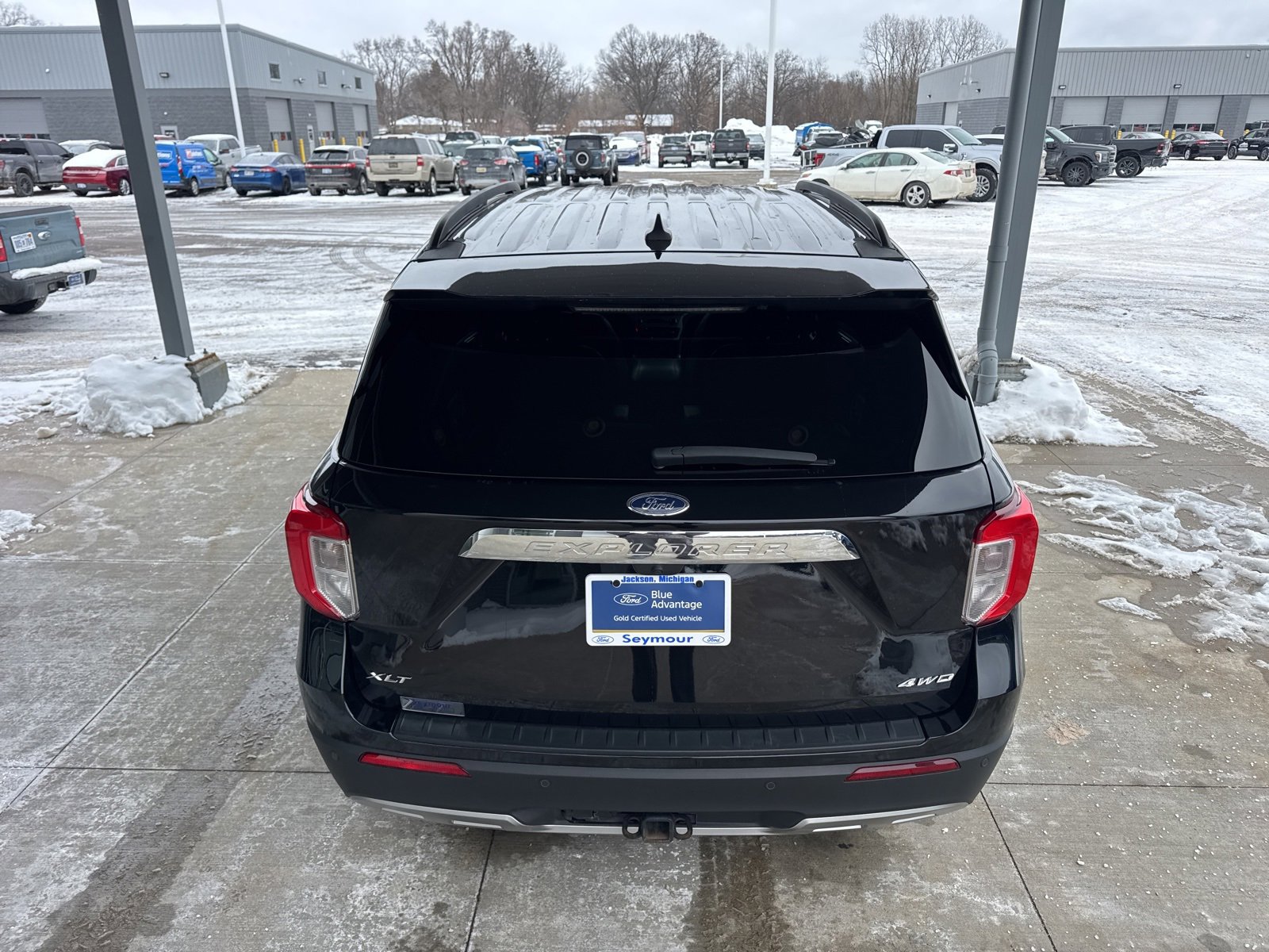 Certified 2023 Ford Explorer XLT w/ Equipment Group 202A image 7