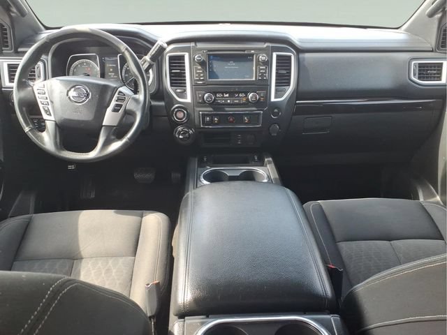 Used 2018 Nissan Titan SV w/ SV Convenience Package AWD/4WD image 15