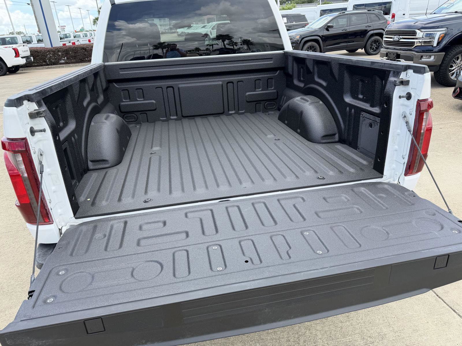 Certified 2024 Ford F150 XLT w/ Mobile Office Package RWD image 10