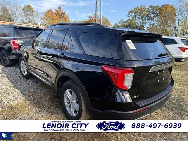 Certified 2023 Ford Explorer XLT w/ Equipment Group 202A image 5