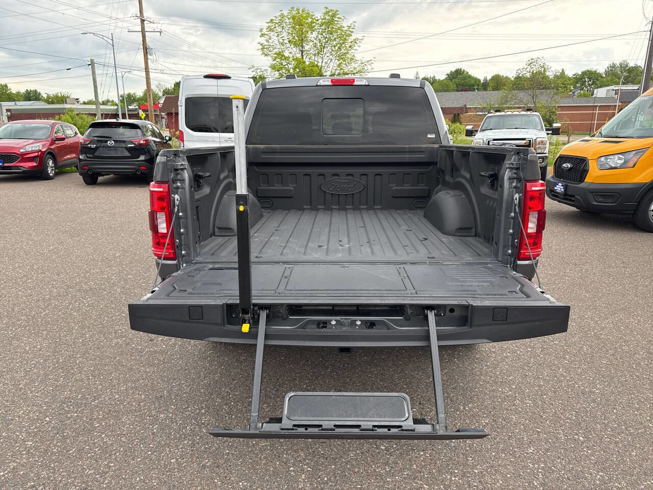 Certified 2021 Ford F150 XLT w/ Equipment Group 302A High image 11