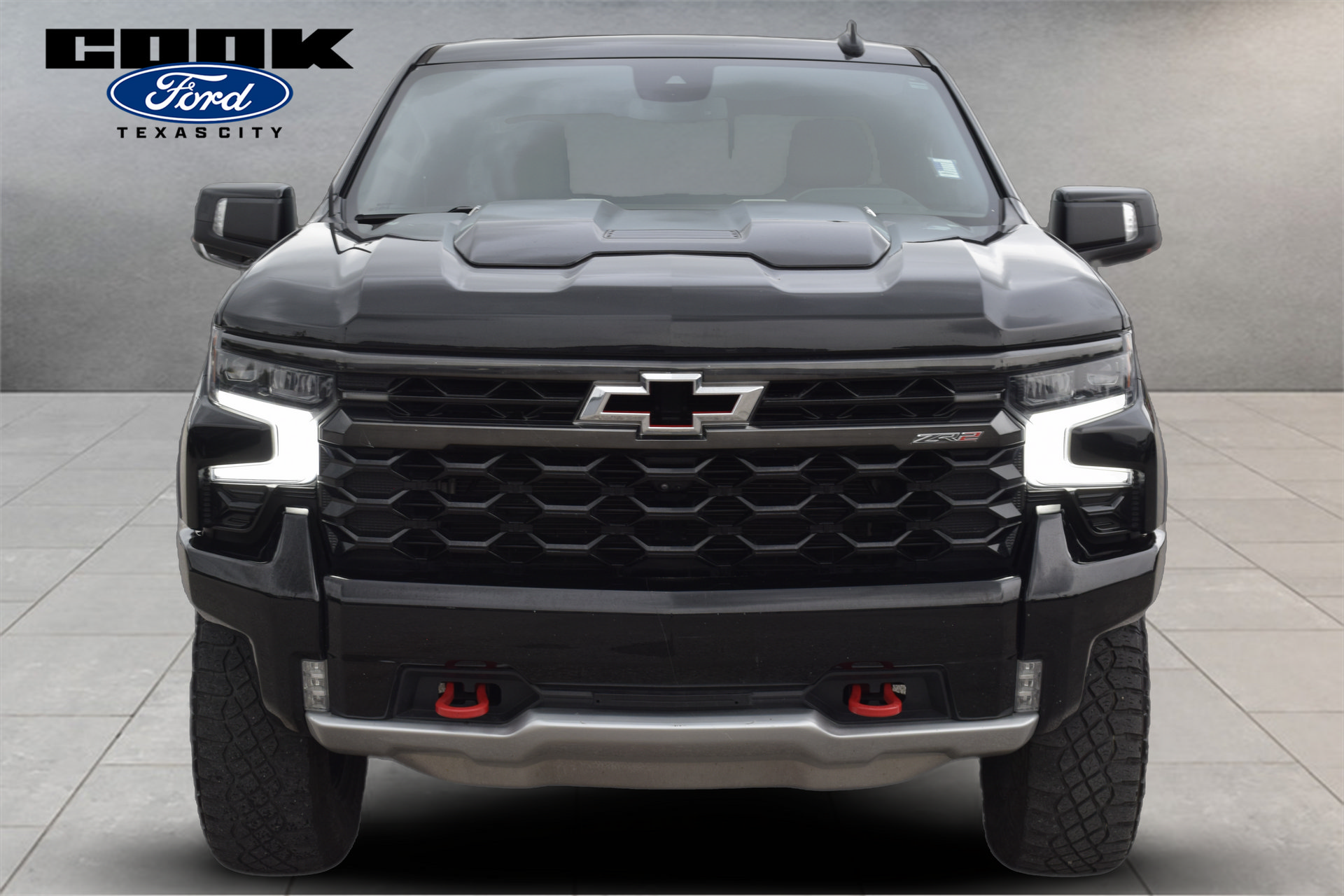 Used 2024 Chevrolet Silverado 1500 ZR2 AWD/4WD image 2