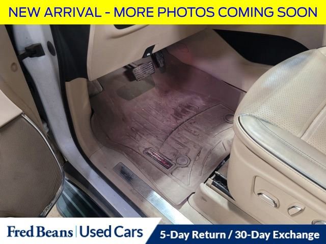 Used 2023 Cadillac Escalade Premium Luxury image 7