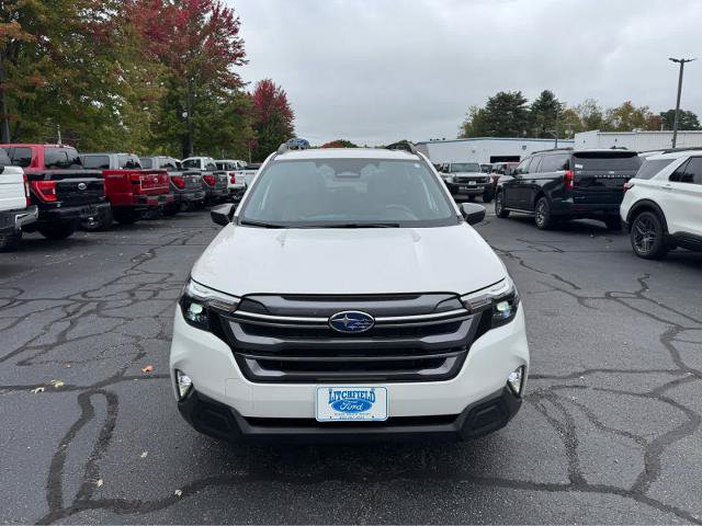 Used 2025 Subaru Forester Premium AWD/4WD image 9