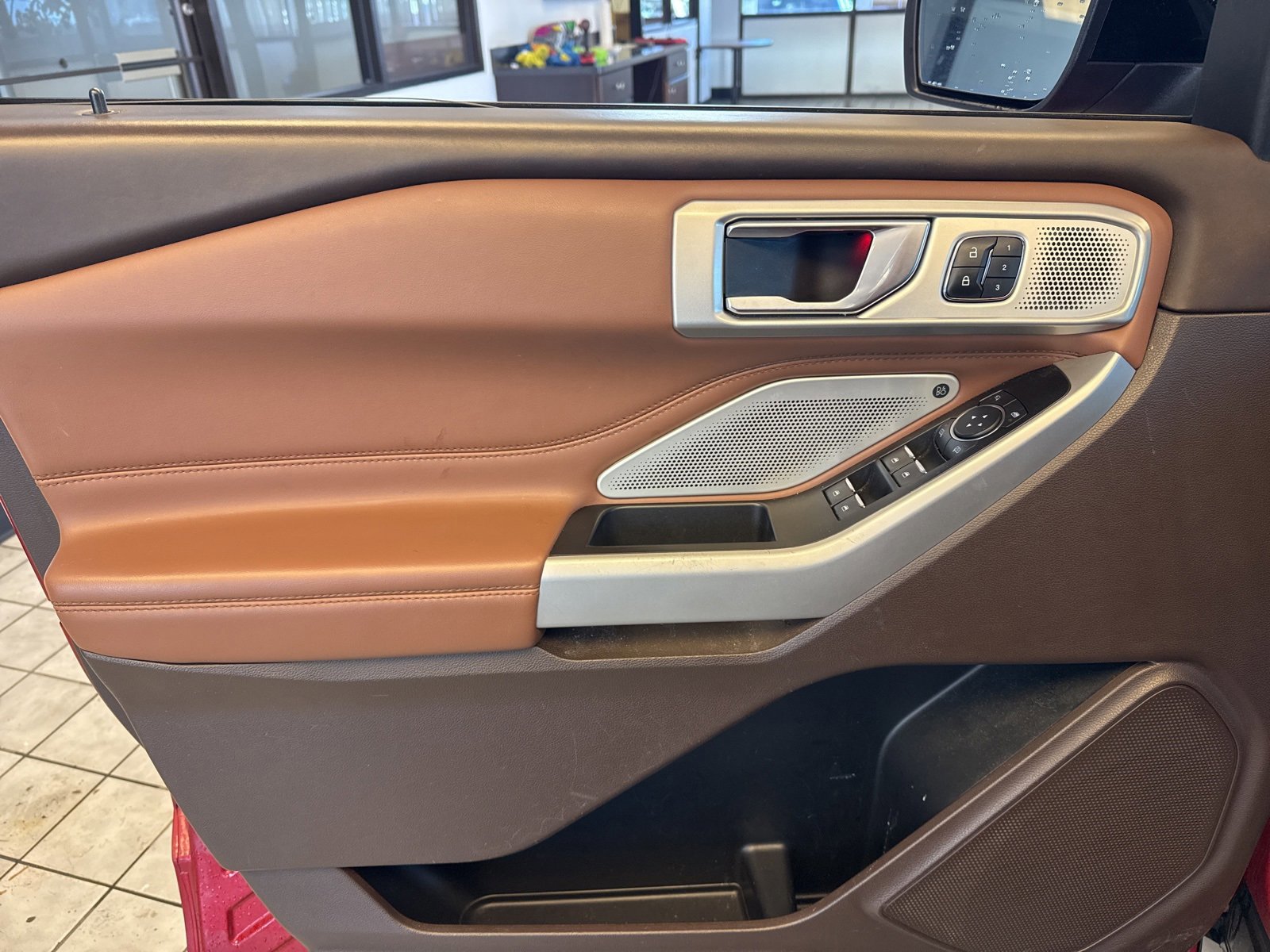 Certified 2022 Ford Explorer King Ranch w/ Class IV Trailer Tow Package image 25