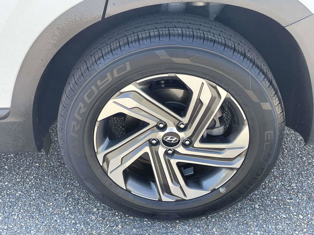 Used 2023 Hyundai Santa Fe SEL image 9