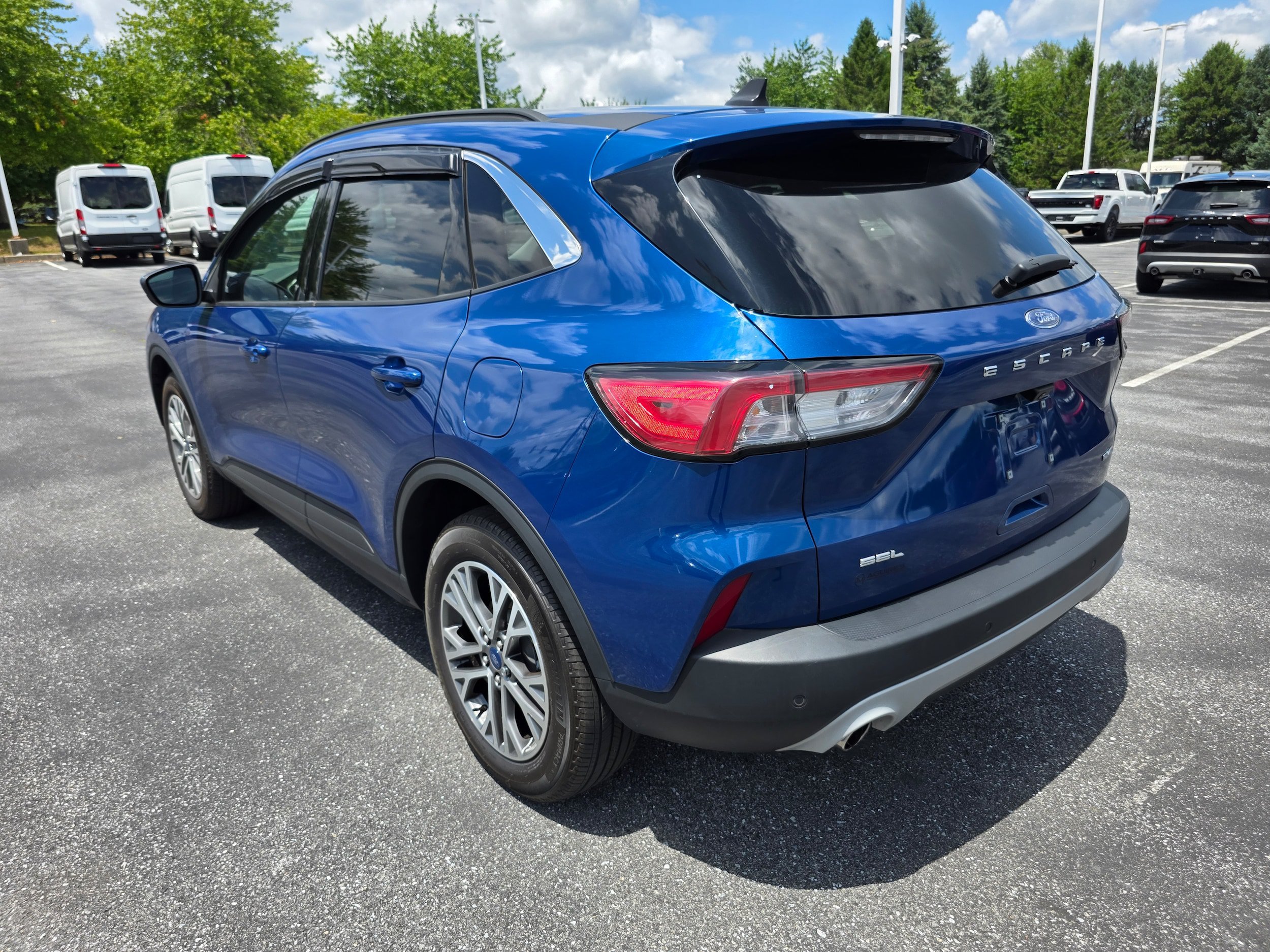Certified 2022 Ford Escape SEL AWD/4WD image 3