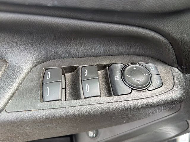 Used 2021 Chevrolet Equinox LT FWD image 17