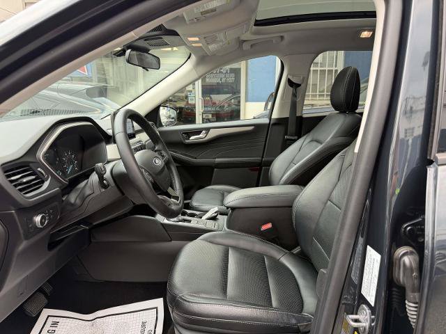 Certified 2022 Ford Escape SEL AWD/4WD image 17
