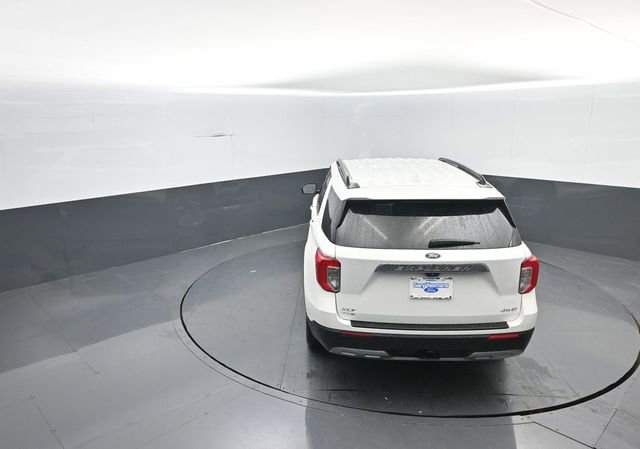 Certified 2024 Ford Explorer XLT w/ Equipment Group 202A image 23