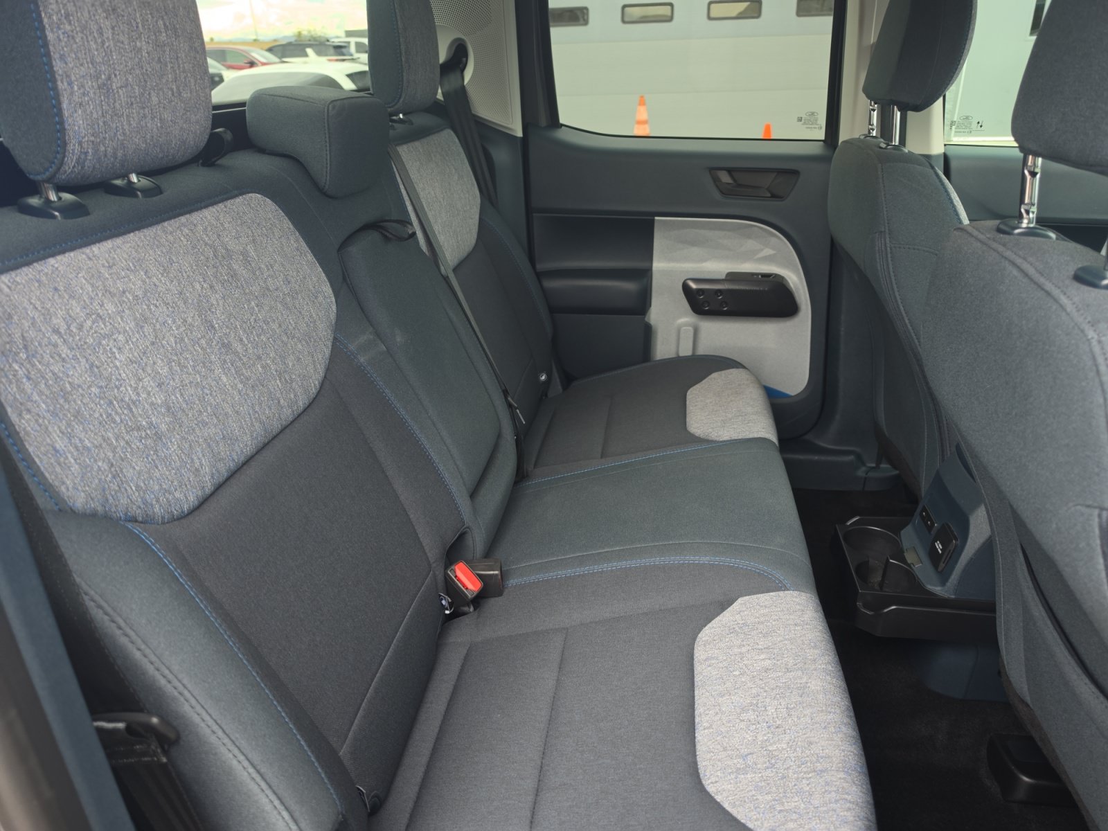 Certified 2025 Ford Maverick XLT w/ XLT Luxury Package FWD image 16