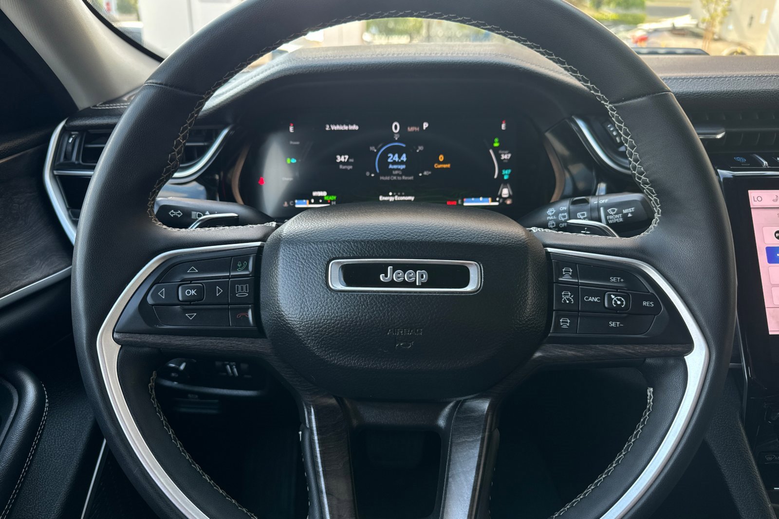 Used 2023 Jeep Grand Cherokee 4WD 4xe image 23
