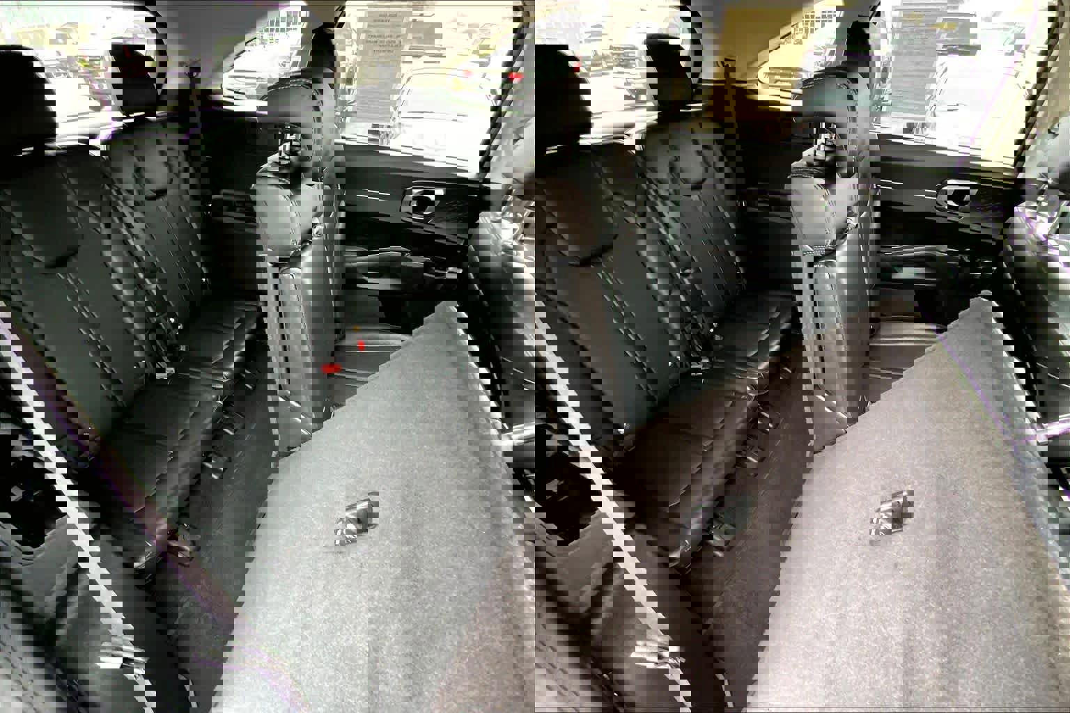 Used 2024 Kia Sorento S image 18