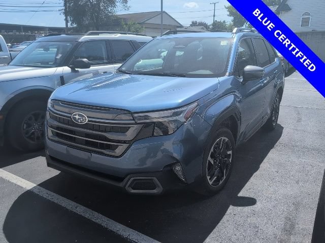 Used 2025 Subaru Forester Limited AWD/4WD image 3