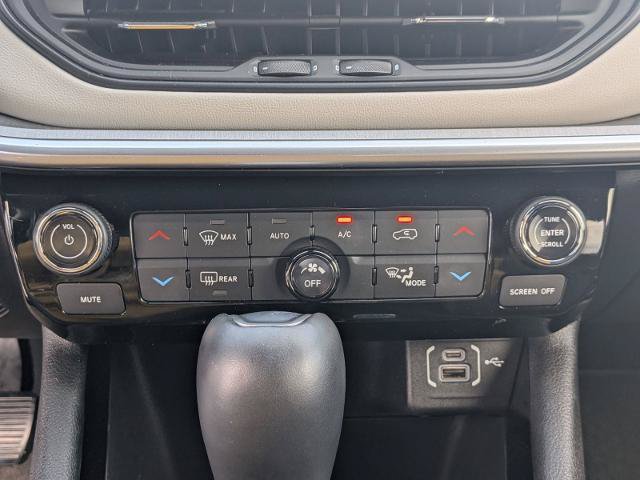Used 2025 Jeep Compass Limited AWD/4WD image 22