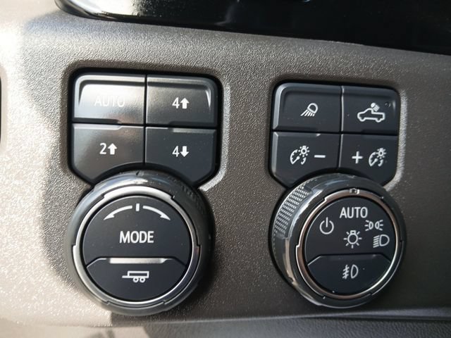 Used 2024 Chevrolet Silverado 1500 ZR2 w/ Technology Package AWD/4WD image 18