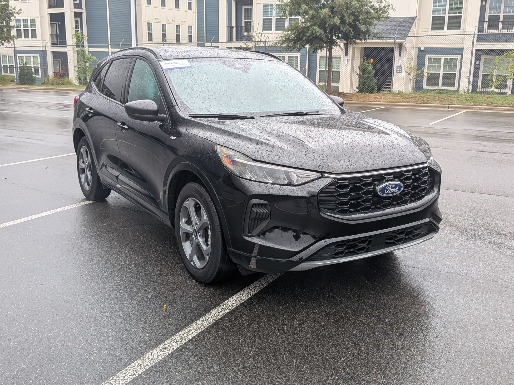 Certified 2024 Ford Escape ST-Line w/ Tech Pack #1 AWD/4WD image 2