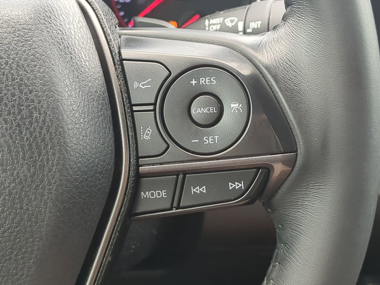Used 2022 Toyota Camry XSE FWD image 23