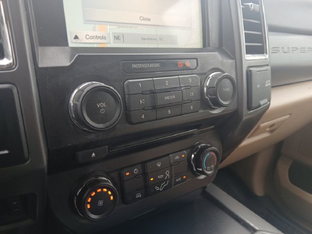 Certified 2017 Ford F250 XLT w/ XLT Value Package RWD image 10