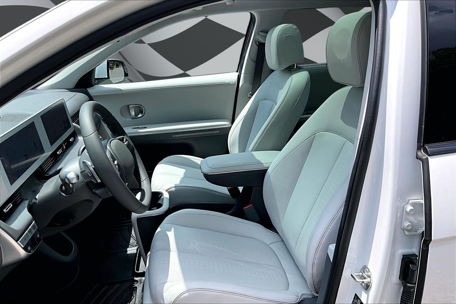 Used 2024 Hyundai Ioniq 5 Limited AWD/4WD image 25