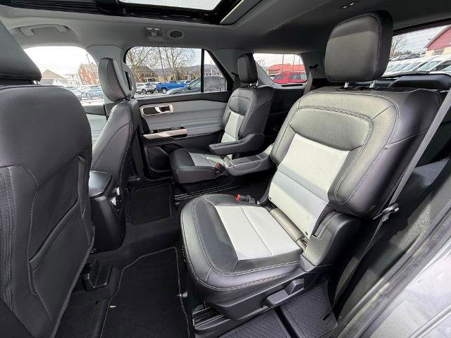Certified 2022 Ford Explorer XLT w/ Equipment Group 202A image 27