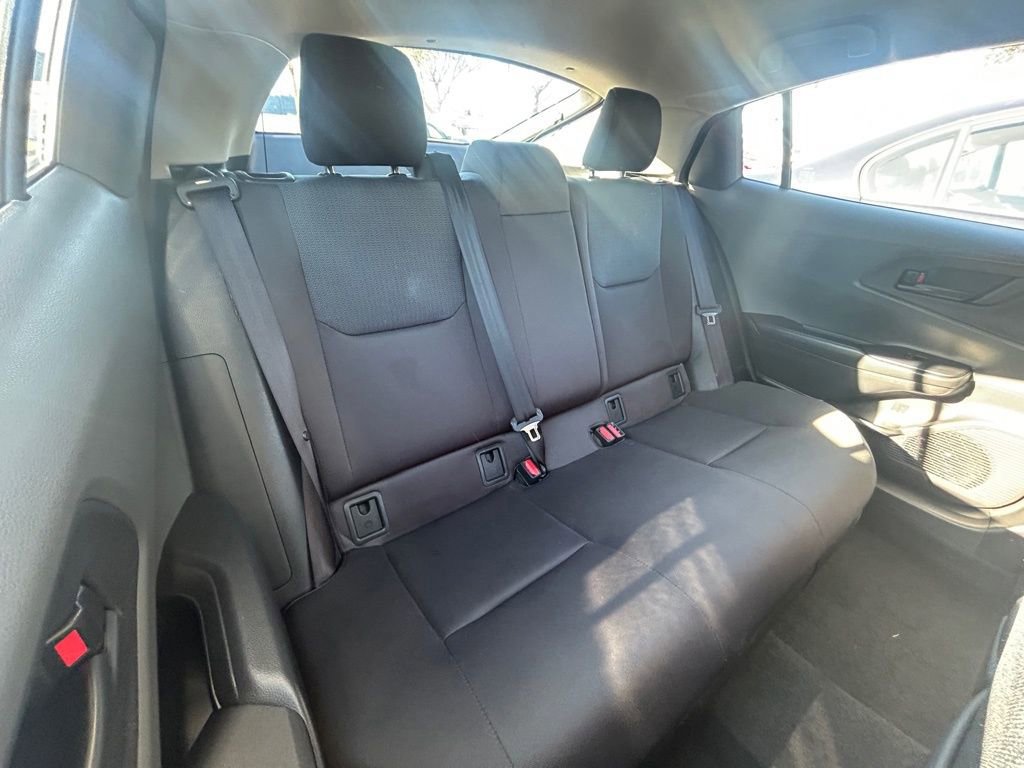 Used 2024 Toyota Prius LE image 28