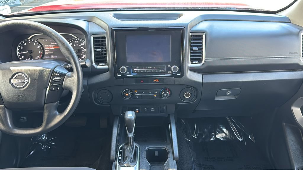 Used 2022 Nissan Frontier SV w/ Technology Package RWD image 9