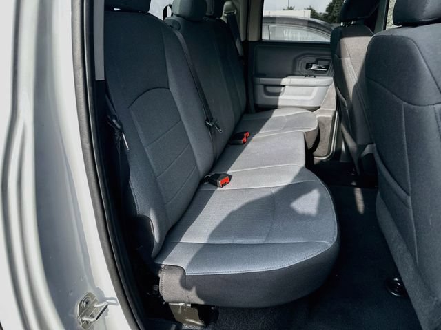 Used 2024 RAM 1500 Classic SLT AWD/4WD image 30