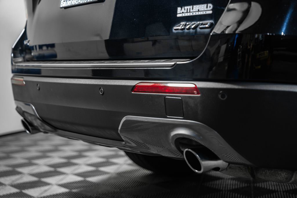 Certified 2021 Ford Explorer XLT w/ Equipment Group 202A image 11