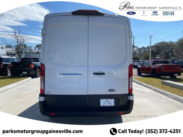 Certified 2022 Ford E-Transit Base image 5