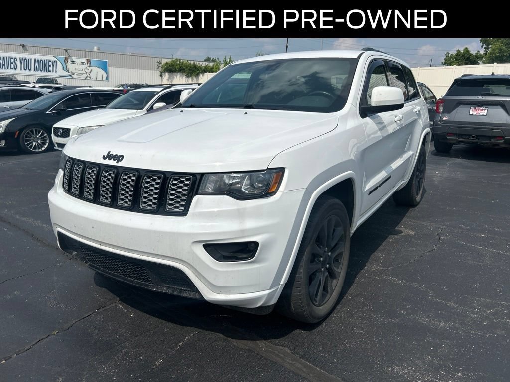Used 2018 Jeep Grand Cherokee Altitude AWD/4WD image 2