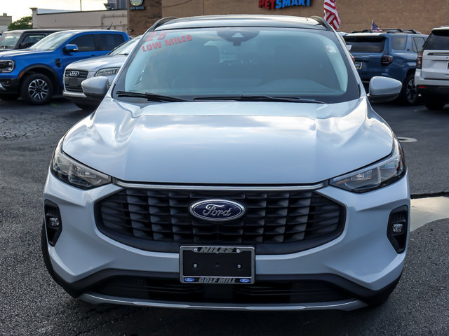Certified 2025 Ford Escape Platinum AWD/4WD image 4