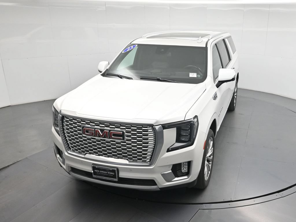 Used 2023 GMC Yukon XL Denali AWD/4WD image 36