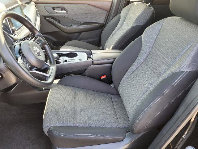 Used 2022 Nissan Rogue SV FWD image 14