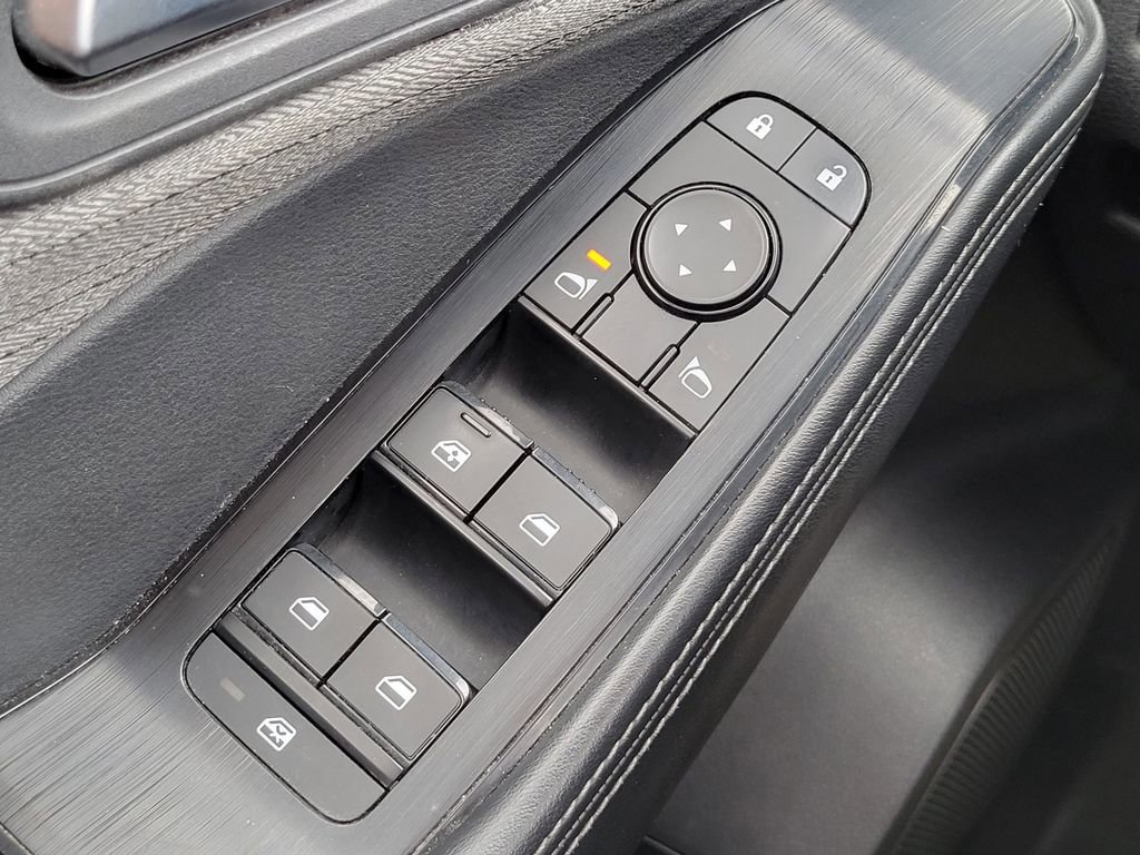 Used 2023 Nissan Rogue SV image 25