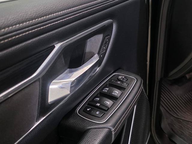Used 2023 RAM 1500 Laramie AWD/4WD image 19