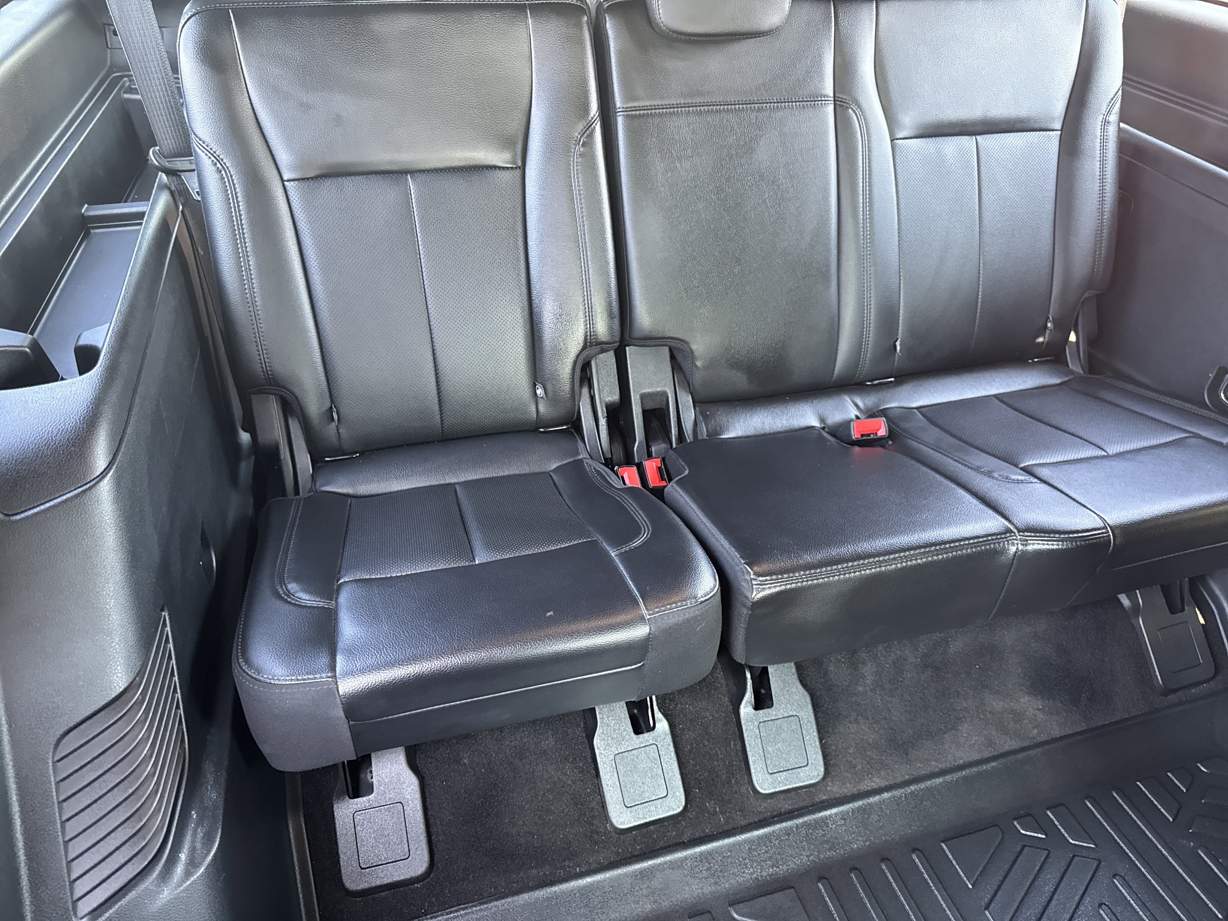 Certified 2021 Ford Expedition Max XLT image 18